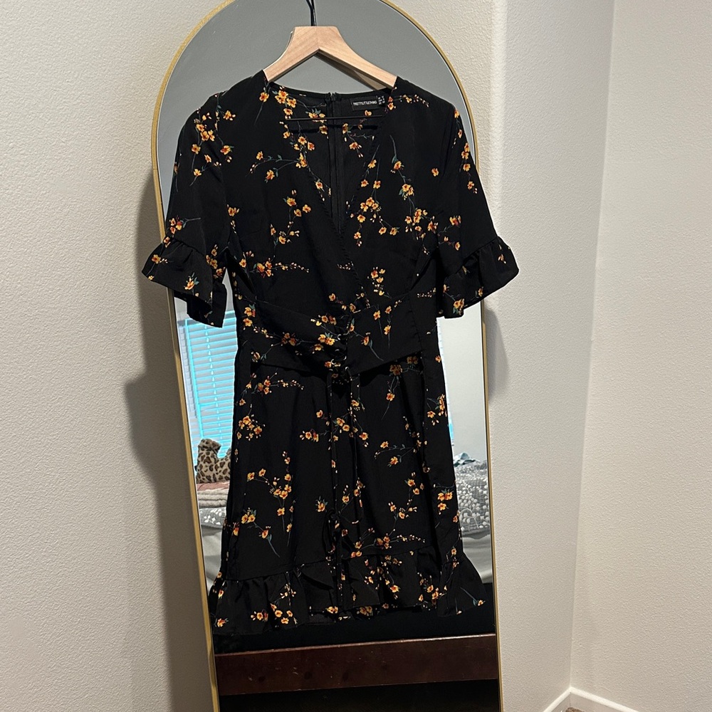 PrettyLittleThing Black Floral Midi Dress